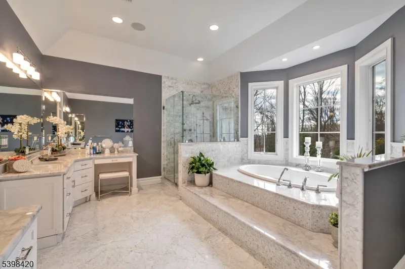 7 W Serafin Way Montville, NJ 07082