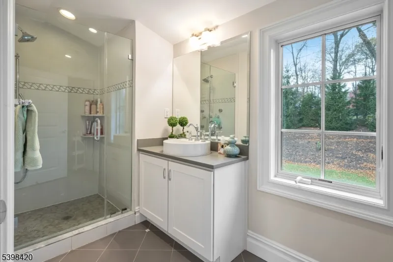 7 W Serafin Way Montville, NJ 07082