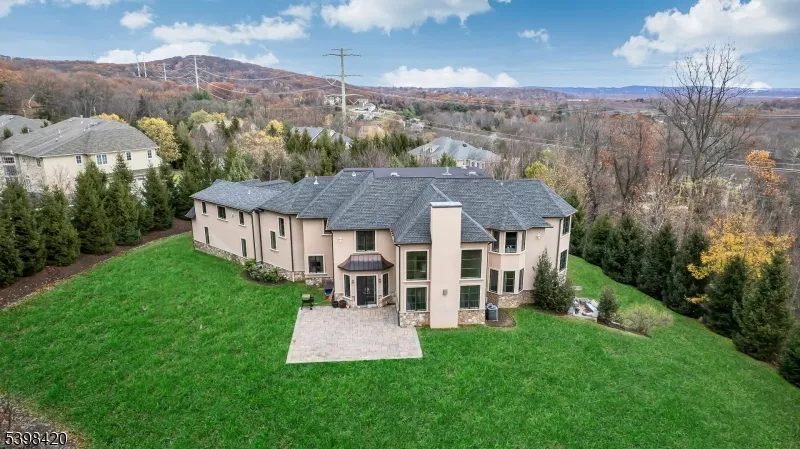 7 W Serafin Way Montville, NJ 07082
