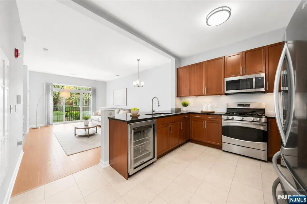 1120 Riverview Avenue 120 Englewood, NJ 07631