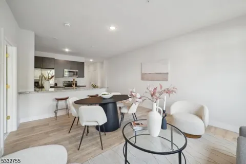 227 N Walnut St #303 Unit 303