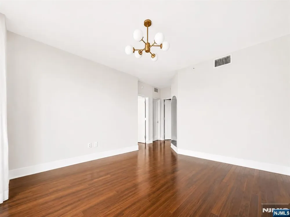 8100 River Road 905 North Bergen, NJ 07047