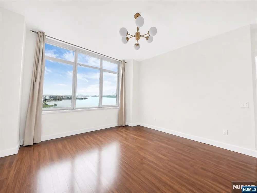 8100 River Road 905 North Bergen, NJ 07047