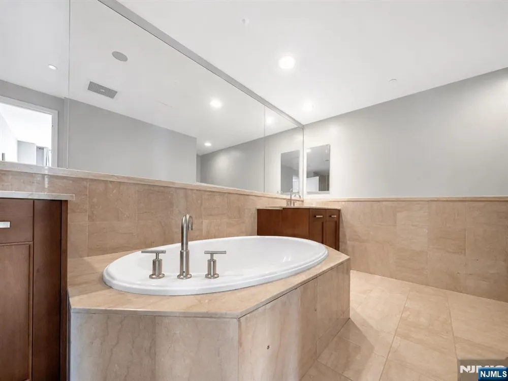 8100 River Road 905 North Bergen, NJ 07047