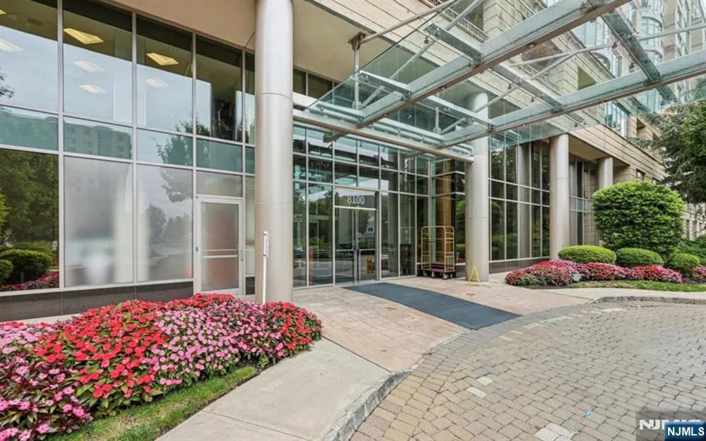 8100 River Road 905 North Bergen, NJ 07047