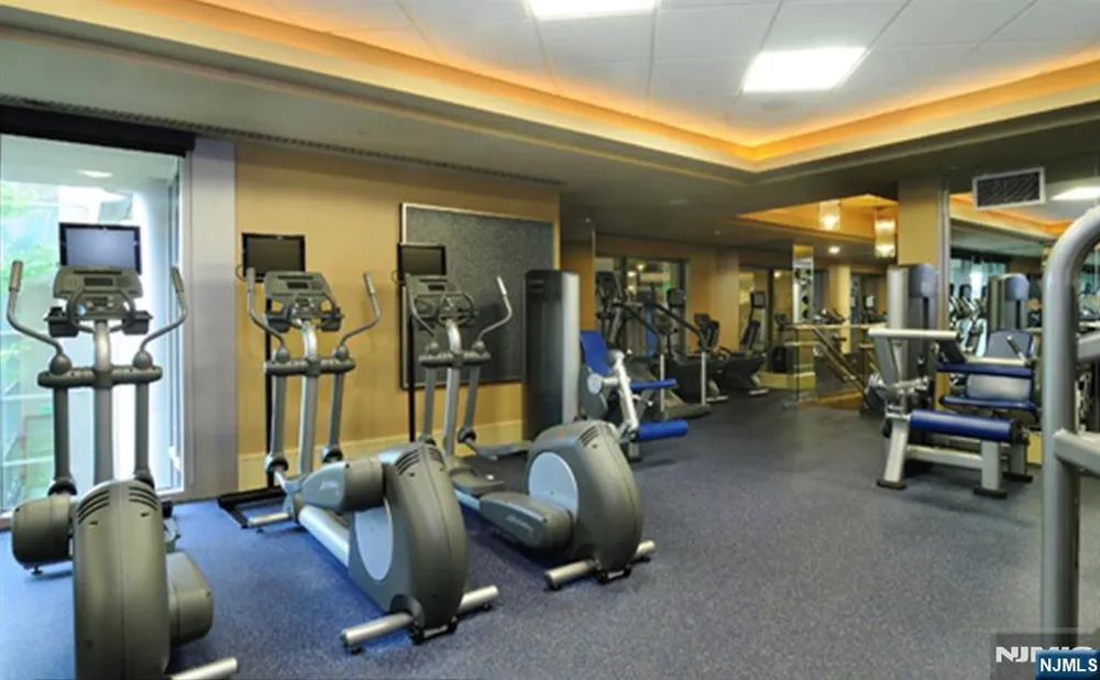 8100 River Road 905 North Bergen, NJ 07047