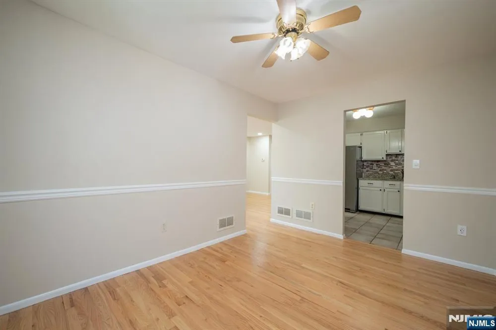 18 Guilford Court Par-Troy Hills, NJ 07950