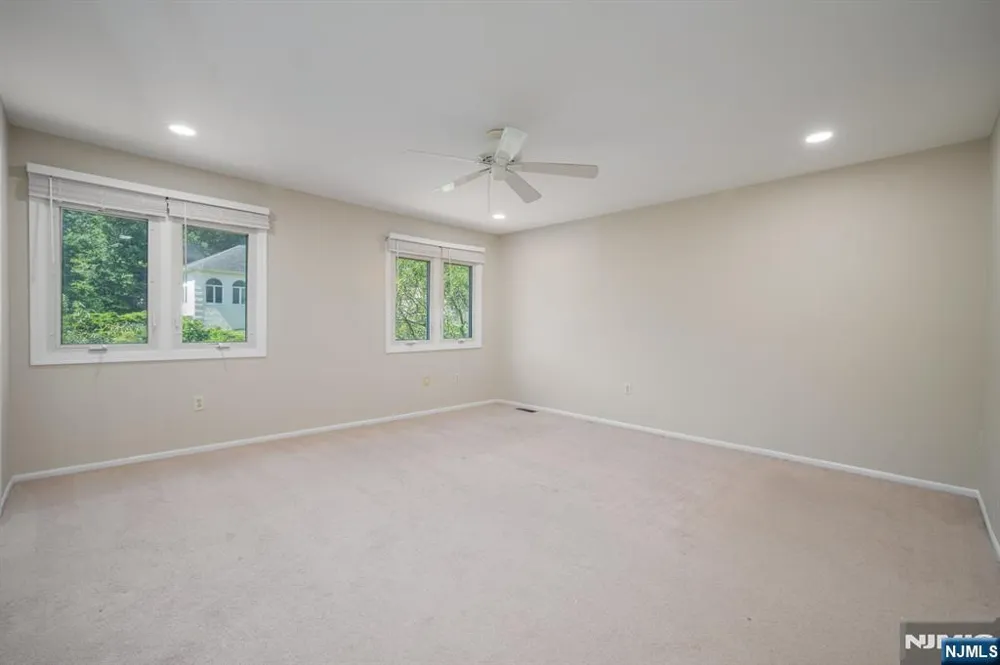 18 Guilford Court Par-Troy Hills, NJ 07950