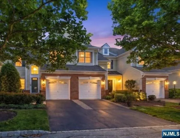 21 Chestnut Court Cedar Grove, NJ 07009