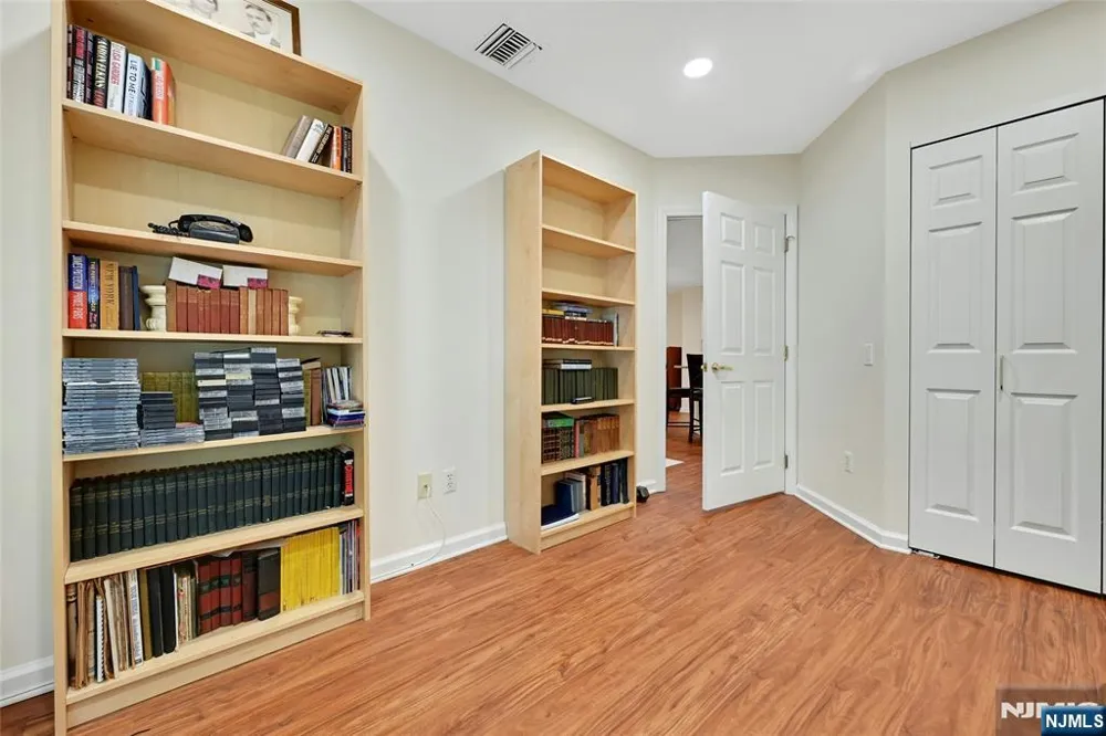 189 Forest Avenue 211 Paramus, NJ 07652
