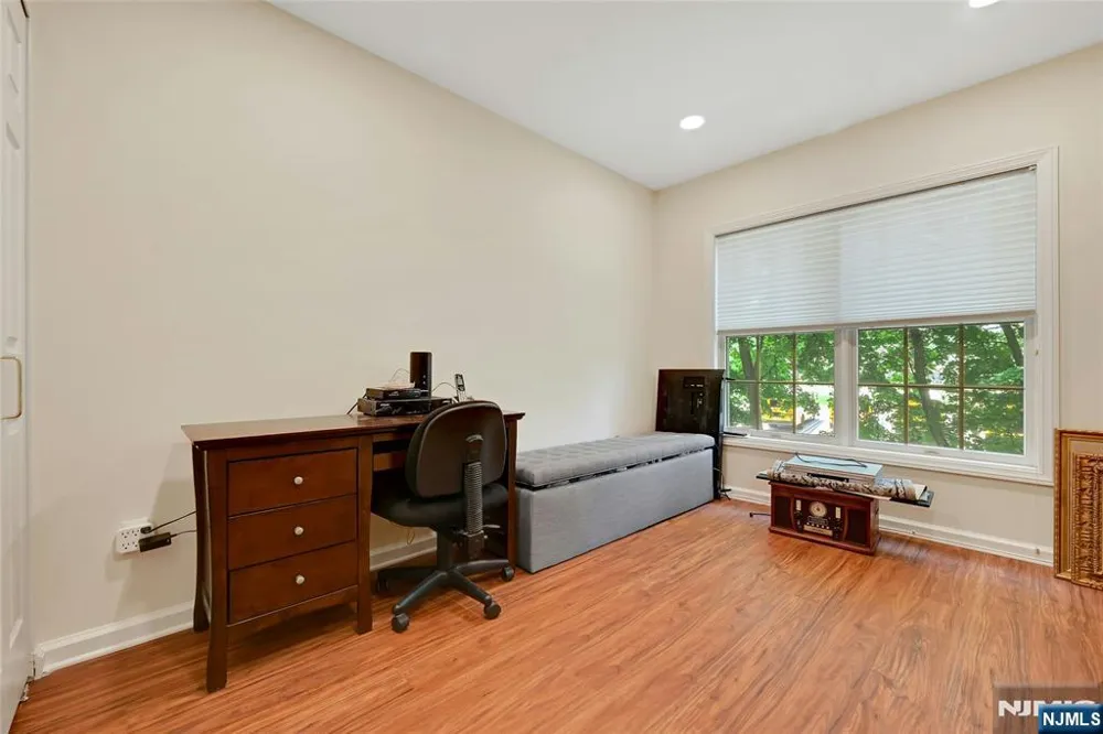 189 Forest Avenue 211 Paramus, NJ 07652