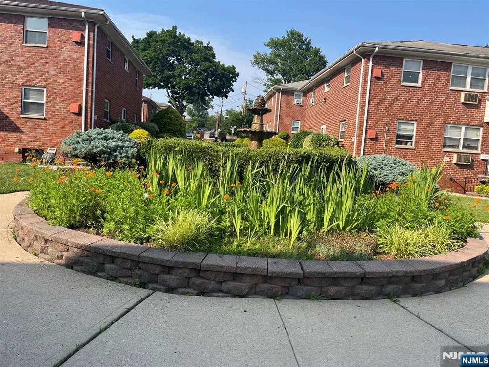 300 E Homestead Avenue B 8 Palisades Park, NJ 07650