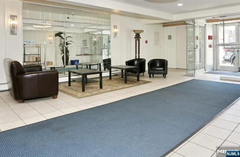 333 Grand Avenue 3M Palisades Park, NJ 07650