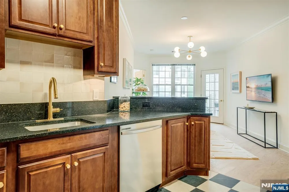 7312 Coventry Court Riverdaleugh, NJ 07457