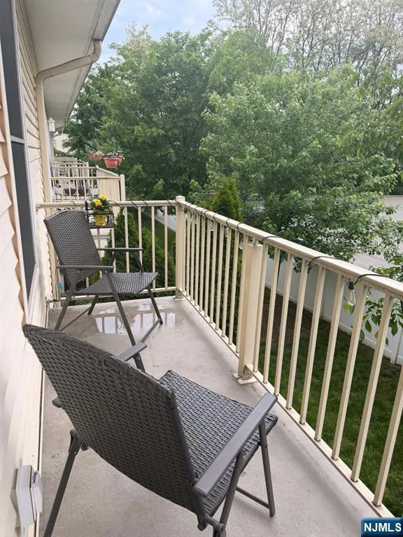 520 Victor Street 8 Saddle Brook, NJ 07663