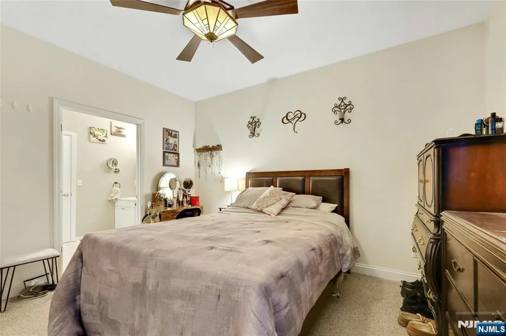 520 Victor Street 8 Saddle Brook, NJ 07663