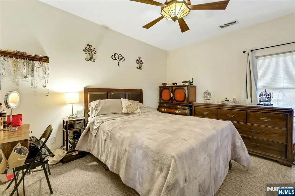 520 Victor Street 8 Saddle Brook, NJ 07663