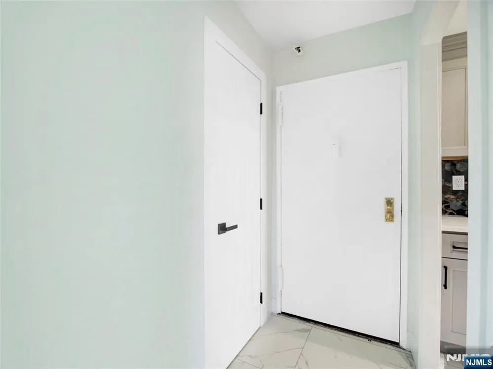 377 S Harrison Street 17FF East Orange, NJ 07018
