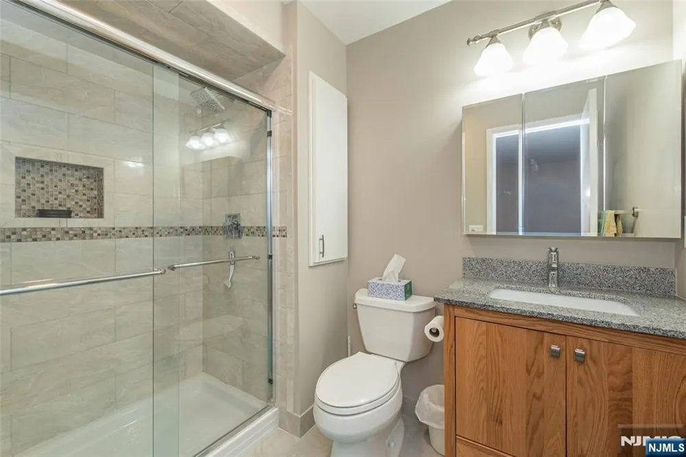 45 Sampson Street 11 Saddle Brook, NJ 07663
