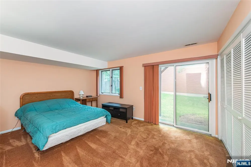 45 Sampson Street 11 Saddle Brook, NJ 07663