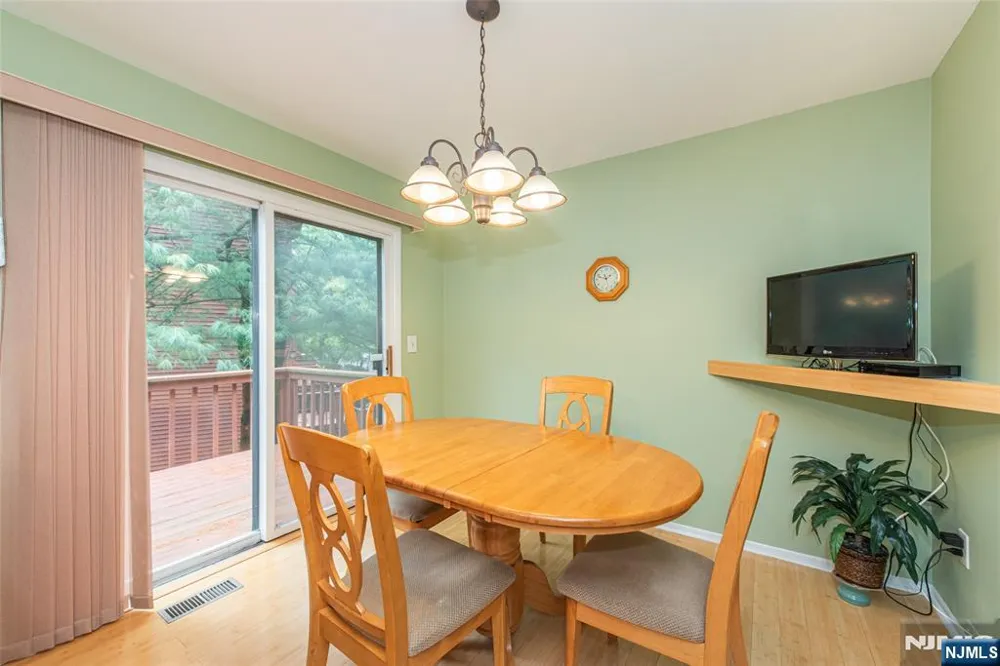 45 Sampson Street 11 Saddle Brook, NJ 07663