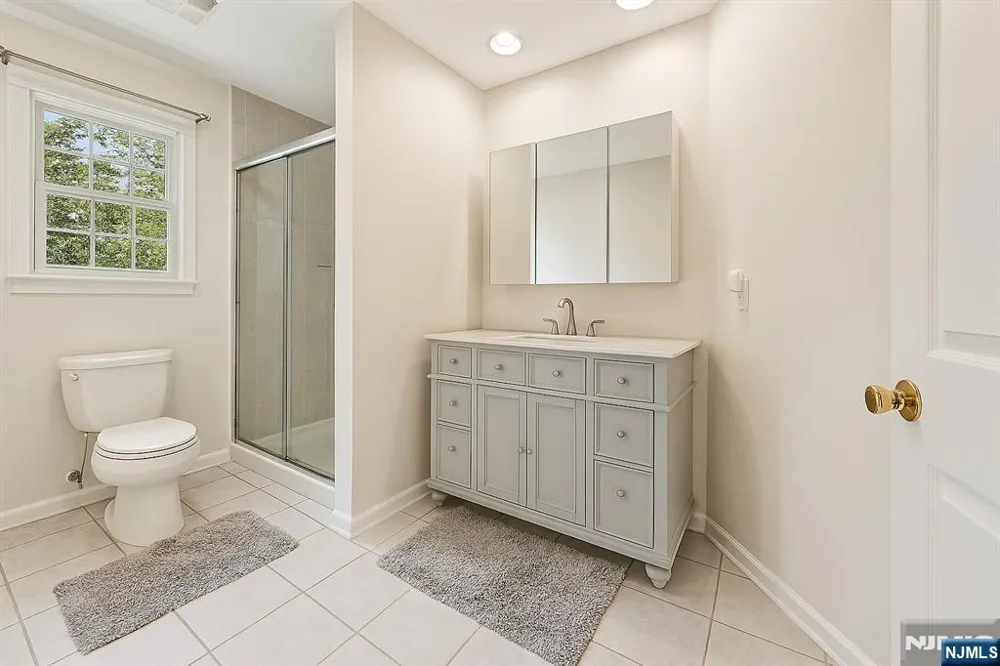 209 Raymound Boulevard Par-Troy Hills, NJ 07054