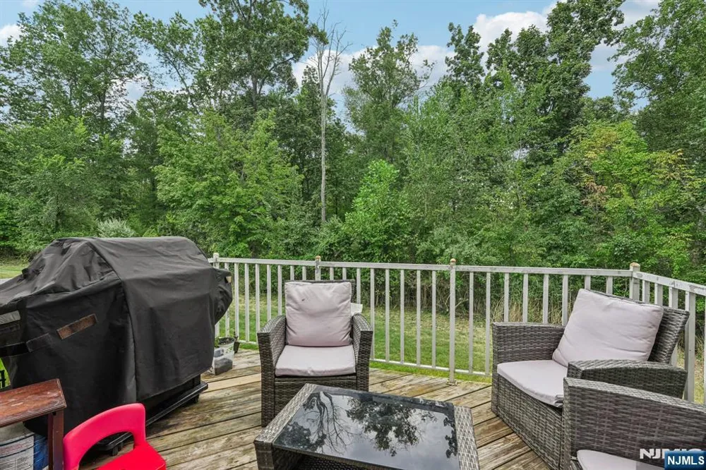 209 Raymound Boulevard Par-Troy Hills, NJ 07054