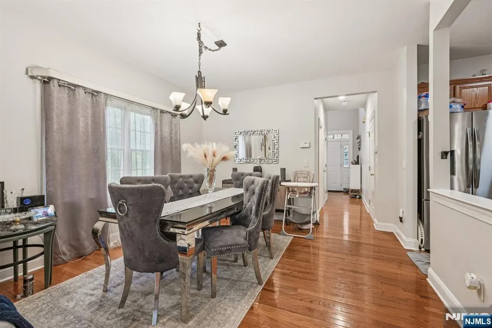 209 Raymound Boulevard Par-Troy Hills, NJ 07054