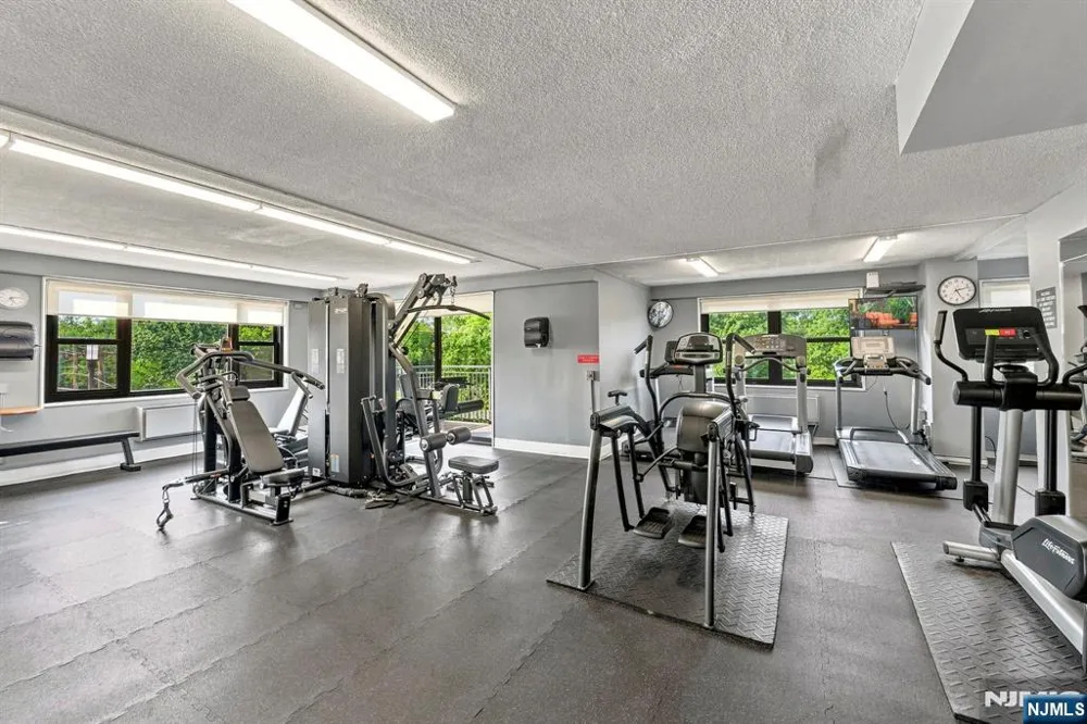 7855 Boulevard East 20F North Bergen, NJ 07047