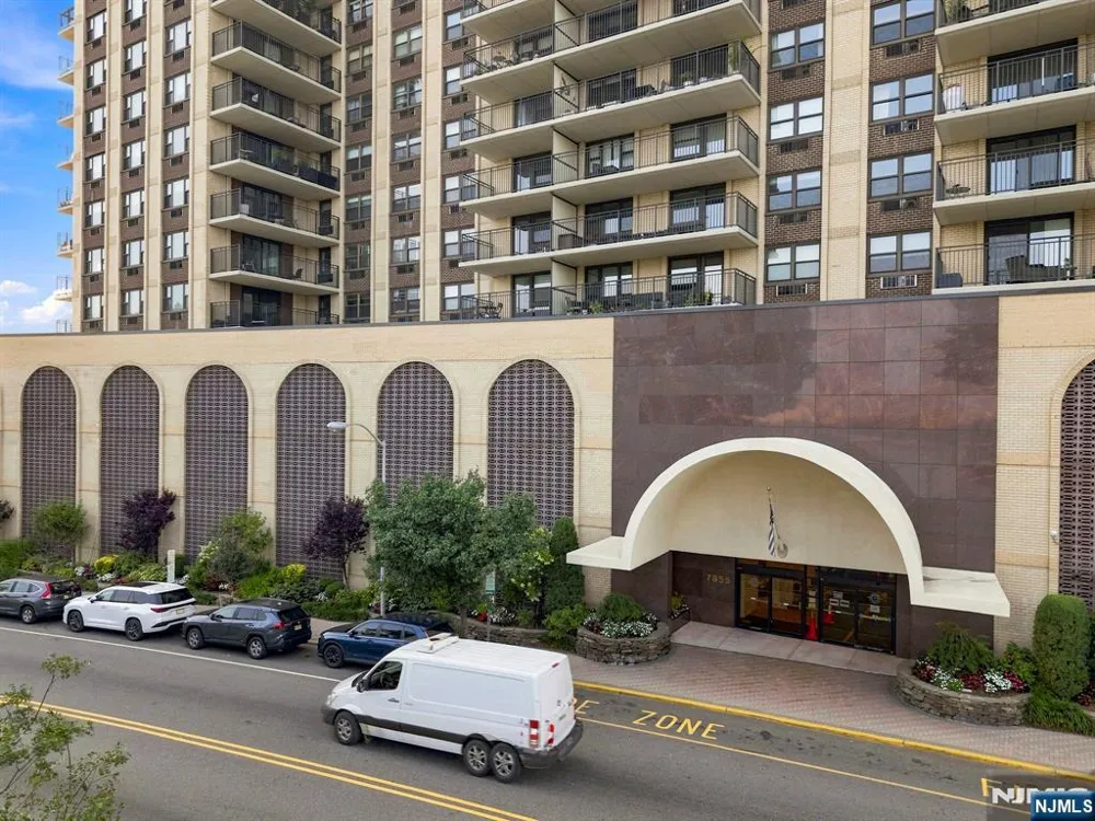 7855 Boulevard East 20F North Bergen, NJ 07047