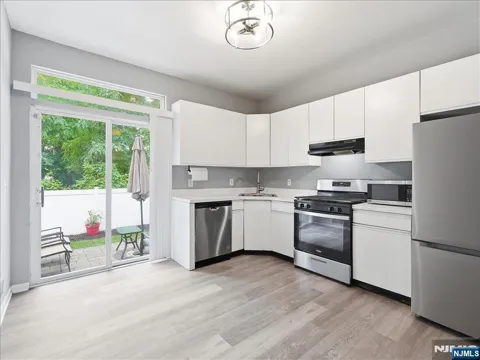 4 Derby Street 2