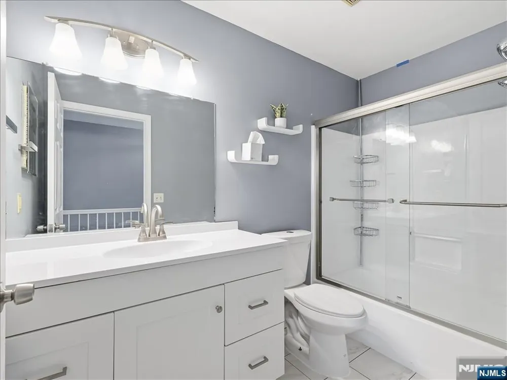 4 Derby Street 2 East Orange, NJ 07018