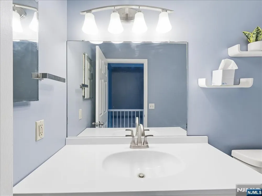 4 Derby Street 2 East Orange, NJ 07018