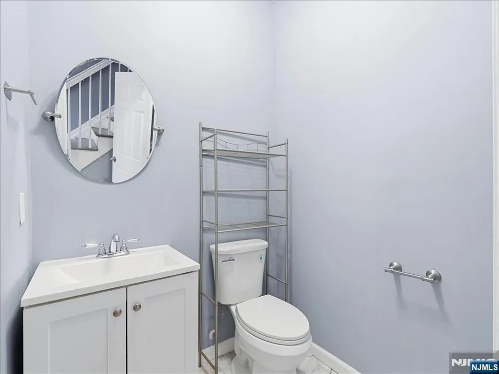 4 Derby Street 2 East Orange, NJ 07018
