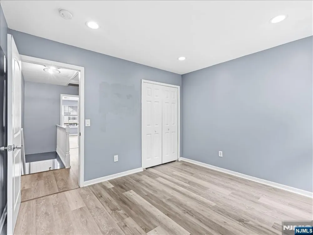 4 Derby Street 2 East Orange, NJ 07018