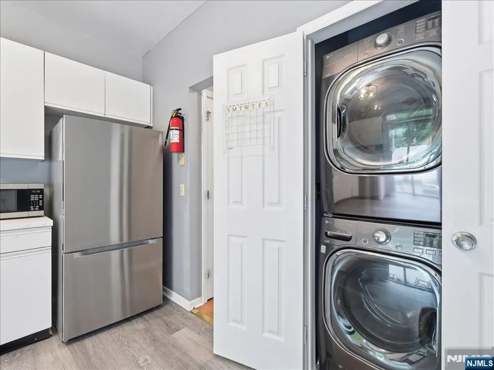 4 Derby Street 2 East Orange, NJ 07018
