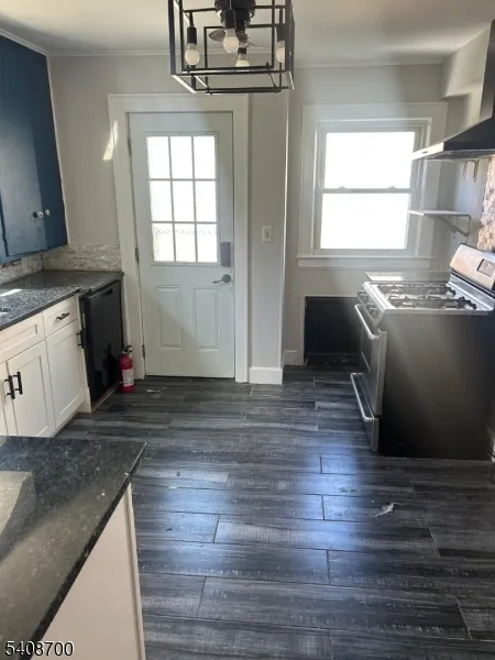 309 Mccandless St Linden City, NJ 07036