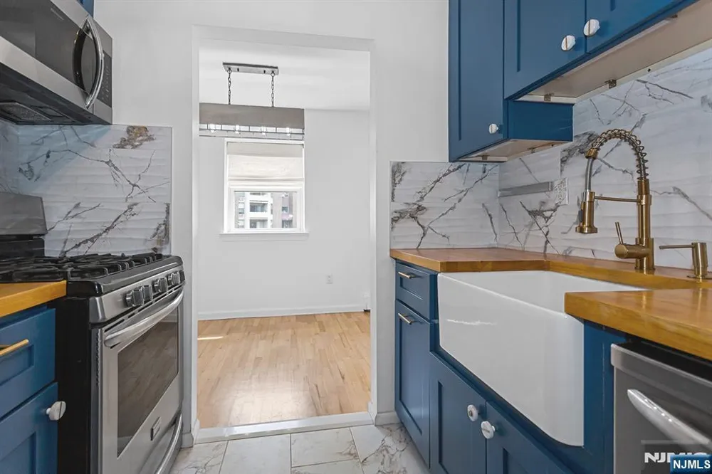 25 River Road B11 Nutley, NJ 07110