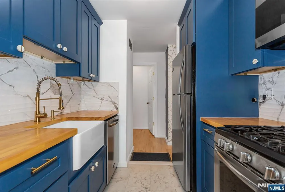 25 River Road B11 Nutley, NJ 07110