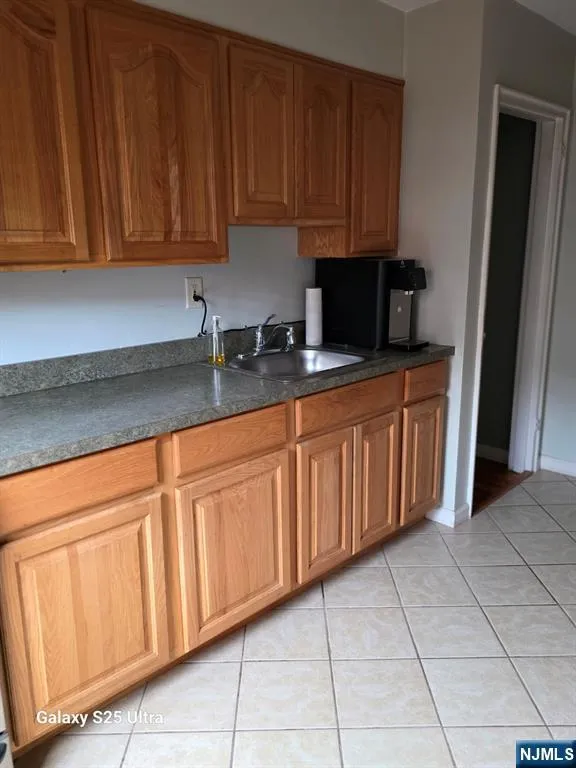 4 Gainesborough Terrace 1B River Edge, NJ 07661