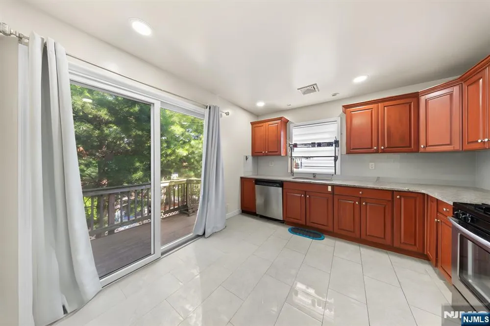 234 5th Street Fairview, NJ 07022