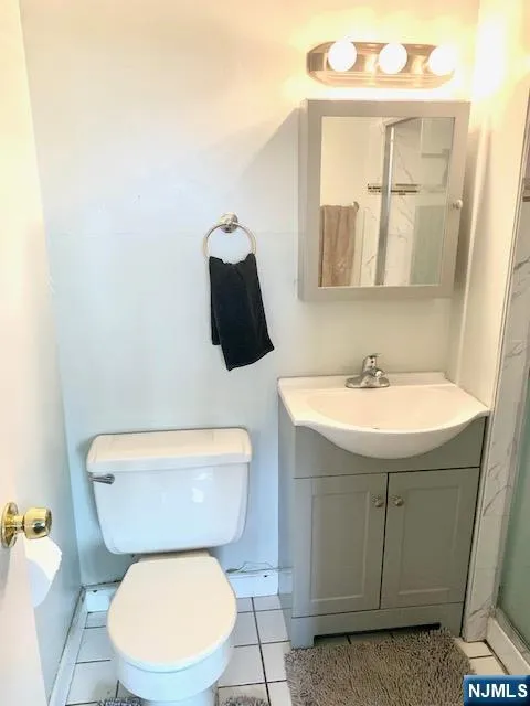 170 Lafayette Avenue 3H Passaic, NJ 07055