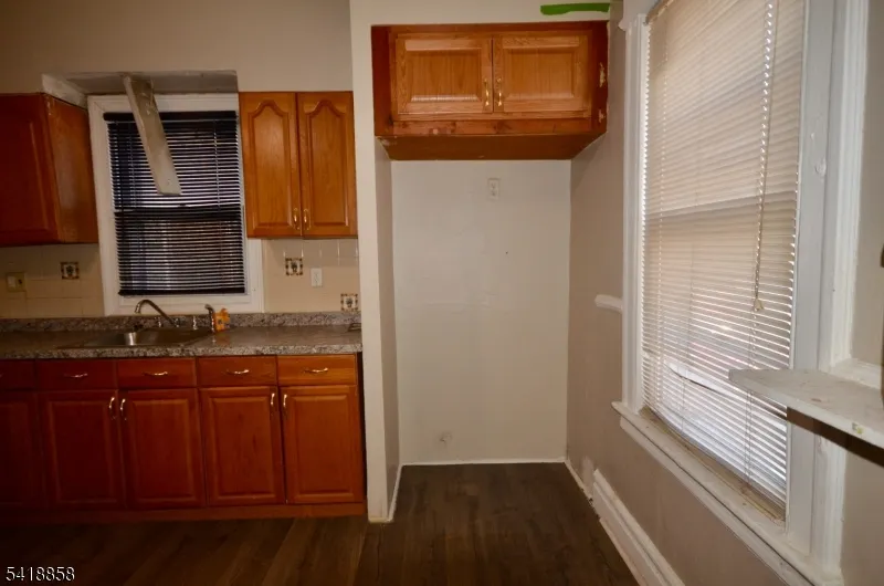 899 S 18Th St #1 Unit 1 Newark City, NJ 07108