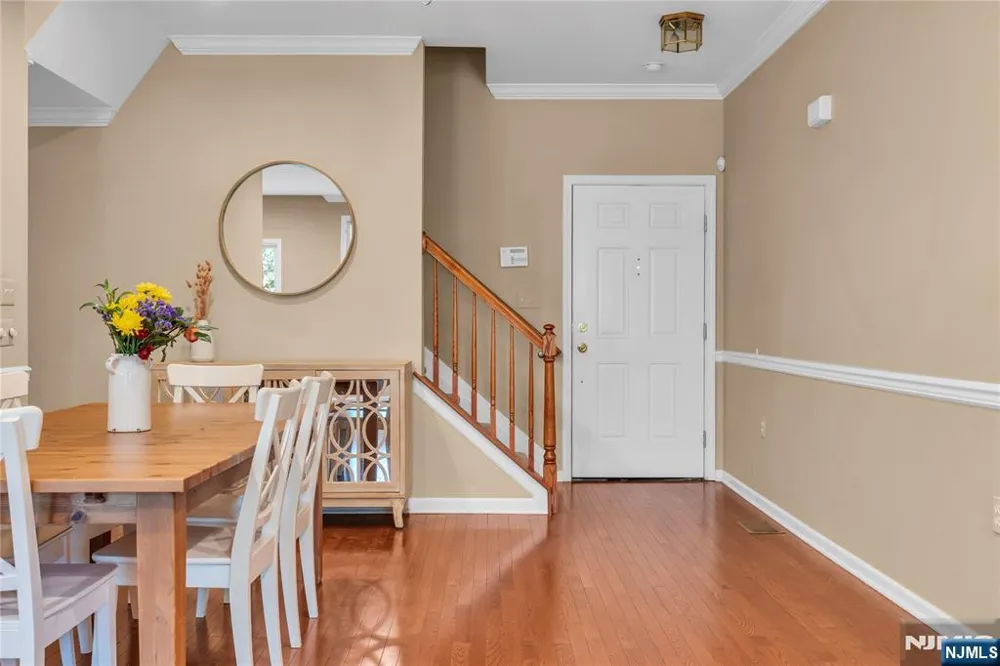 28 Forshee Circle Montvale, NJ 07645