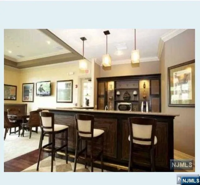 2315 The Plaza Plaza Tenafly, NJ 07670