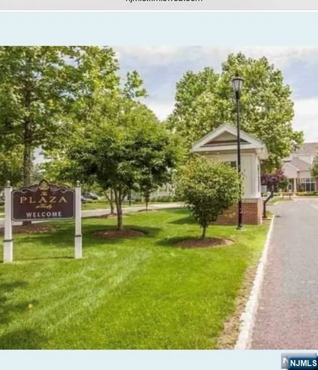 2315 The Plaza Plaza Tenafly, NJ 07670