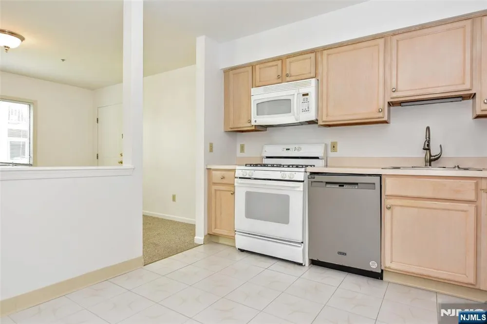 125 Orchard Park Allendale, NJ 07401