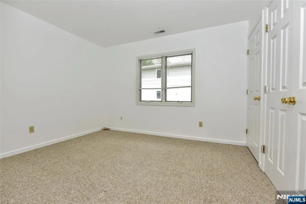 125 Orchard Park Allendale, NJ 07401
