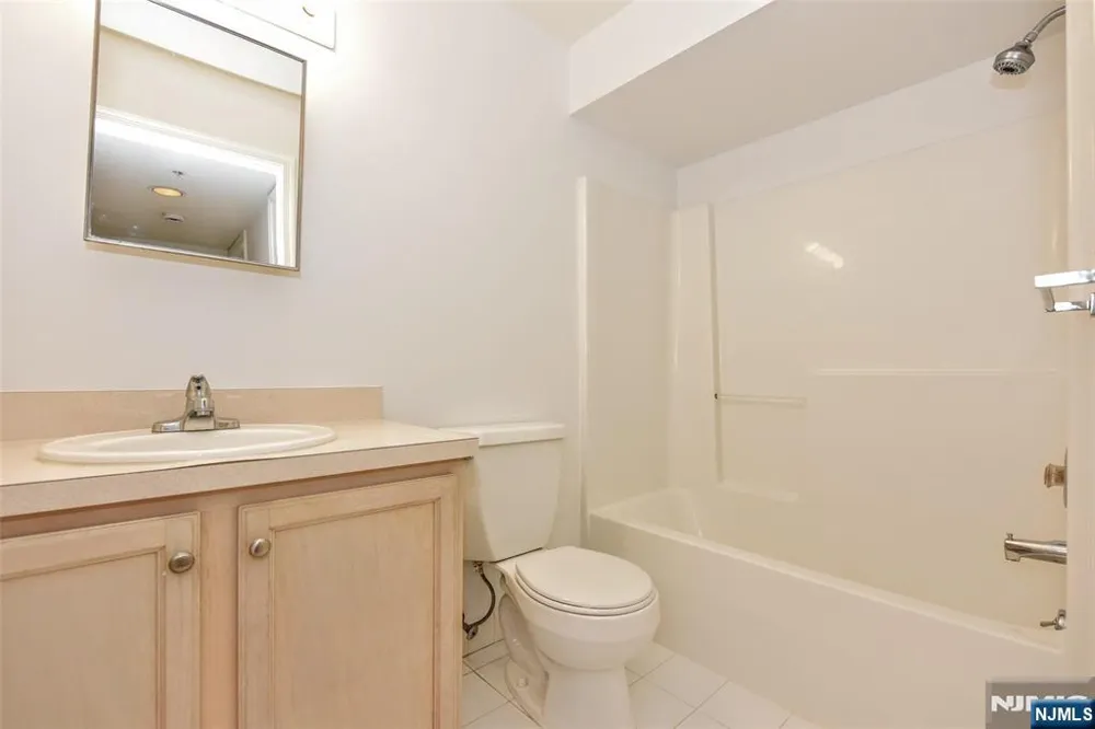 125 Orchard Park Allendale, NJ 07401