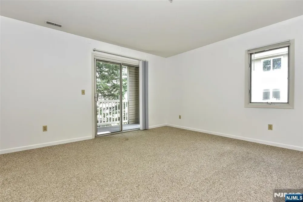 125 Orchard Park Allendale, NJ 07401